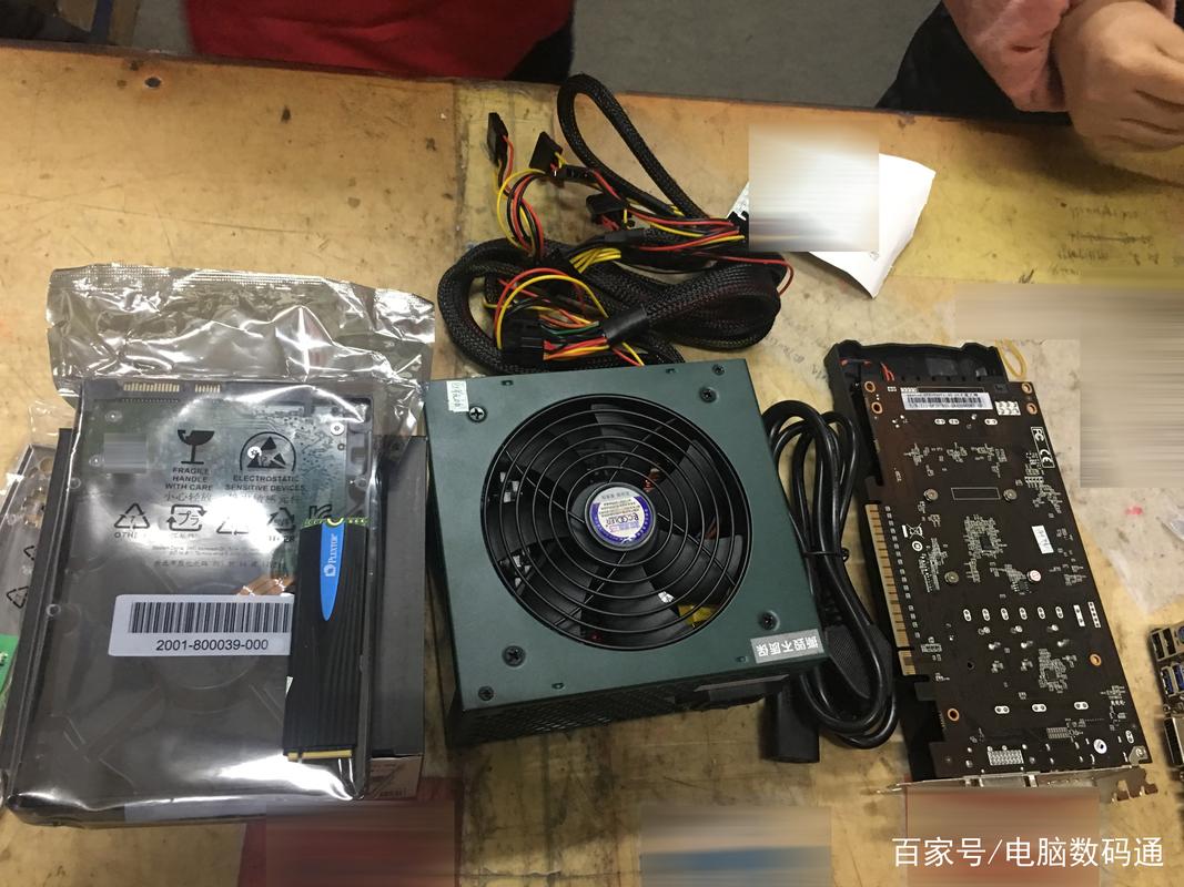 這朋友網購一套電腦硬件讓我幫忙組裝,看到硬件后我沒本事組裝!